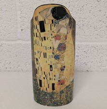 Gustav Klimt 'The Kiss' Decorative Vase Beswick Silhouette d'Art Parastone
