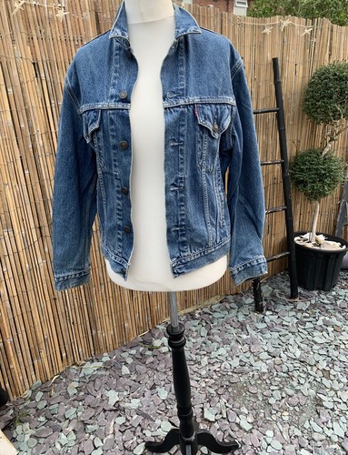 True vintage unisex levis - true,