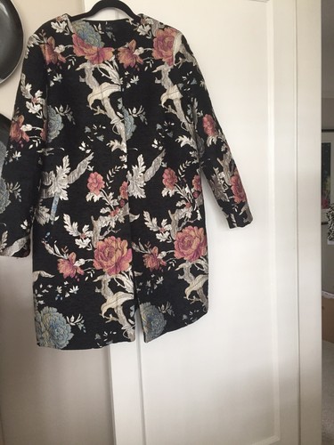Beautiful black jacquard coat - black,
