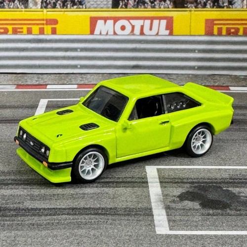 Hot wheels ford escort rs2000 - hot,