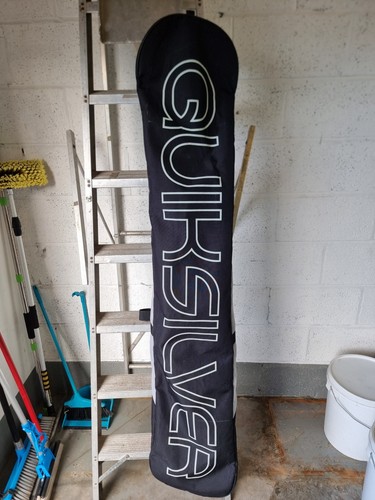Quiksilver snowboard bag for