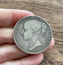 VICTORIA (1837-1901). SILVER CROWN. DATED 1844. CINQUEFOIL STOPS.