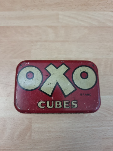 Small vintage oxo tin - oxo,