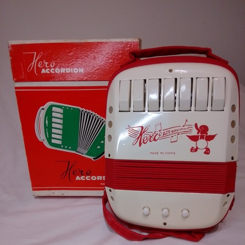 Vintage hero accordion 009 - vintage,