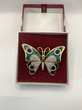 Butterfly Brooch Cabochon Gold