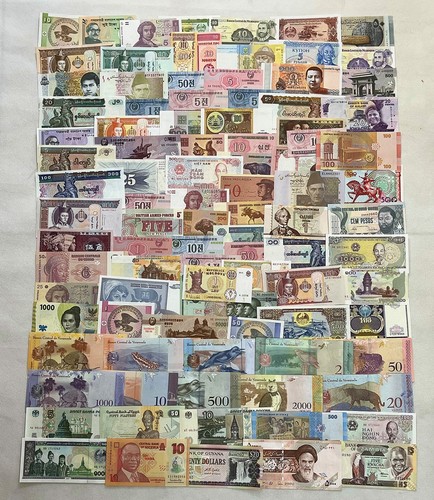 New banknotes 100 pieces - banknotes,