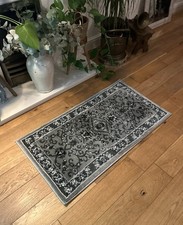 Grey Rug / Brand New