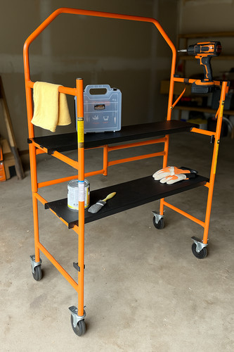 Portable foldable scaffold - portable,