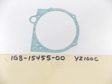 NOS 1976 1977 YAMAHA CRANKCASE