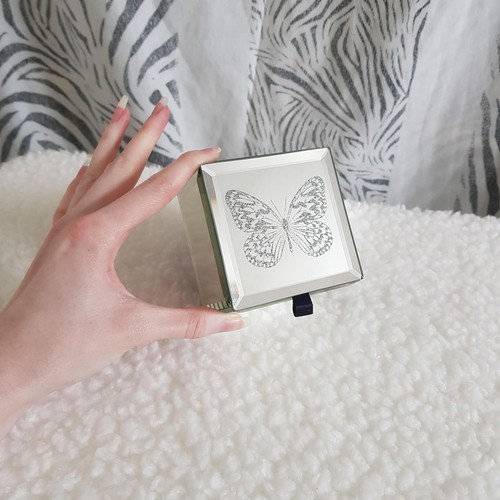 Mirrored jewellery box - jewellery,