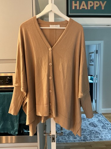 Ladies one size - one, cape