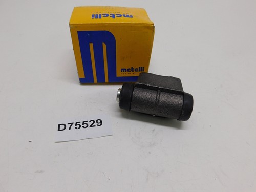 Rear wheel brake cylinder - rear,