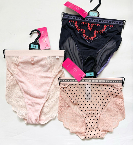 S boutique bundle - &,