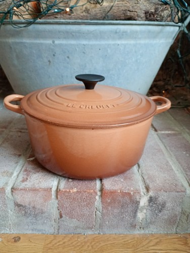 Creuset 24cm round dutch - creuset,