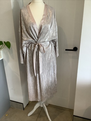 Dressing gown robe - dressing,