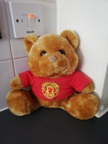 Manchester united medium - manchester,