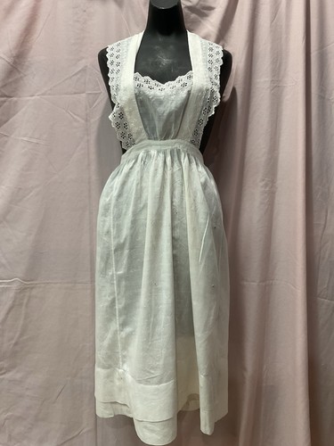 Vintage 1940 pinafore apron - 1940's,