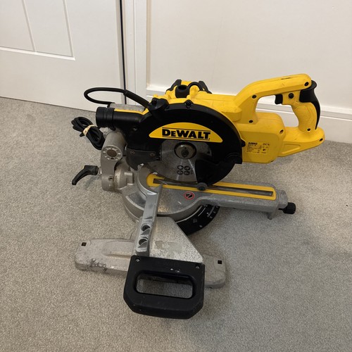 Dewalt dws773 240v 216mm - dws773-gb,