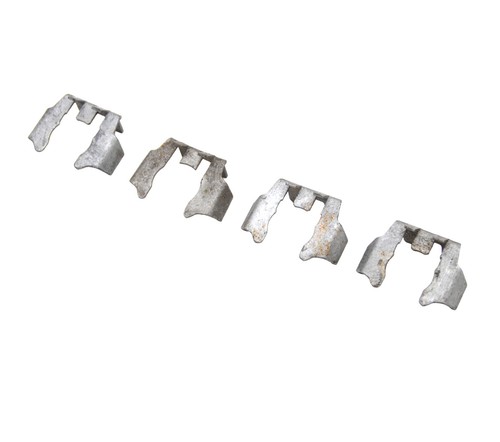 Fuel injector retaining clips - retaining,