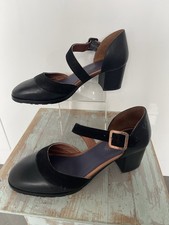 Moshulu Euro 39 Block Heel