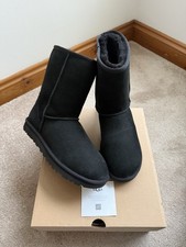 GENUINE UGG BOOTS W CLASSIC SHORT II (BLACK) SIZE 6 EU39 - B/NEW COST £185