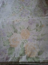 GORGEOUS  Vintage Dorma, King