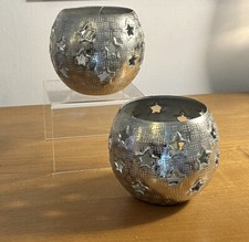 Set Of 2 Medium Size Metal Tea