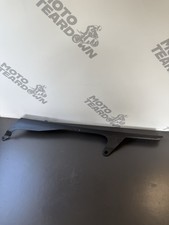 Yamaha R6 Chain Guard Yamaha R6 Yzf Chain Guard 2C0-22311 2017-2022 R6 Guard