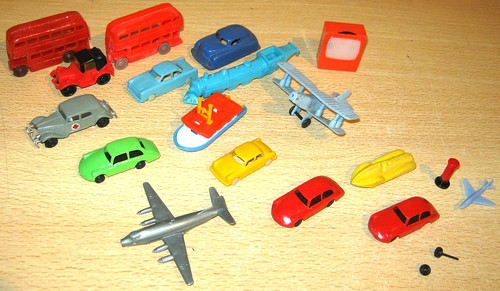 Vintage plastic vehicles x18 - vintage,