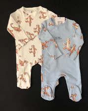 Baby Unisex Tigger  2 x  Sleepsuit  Babygrow Romper 0/3 Months