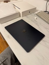 Apple MacBook Air M2 13" 16GB