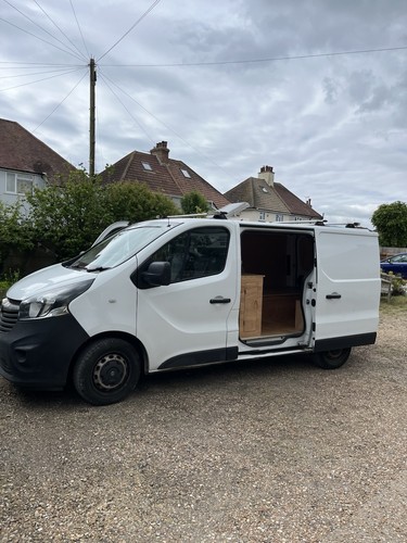 Vauxhall vivaro 2015 - vauxhall,