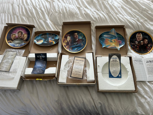 Star trek the hamilton plate - trek,