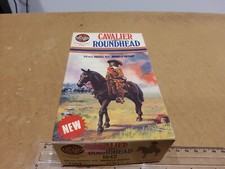 AIRFIX CAVALIER ROUNDHEAD 1642 54mm Collectors Series Model 1976  