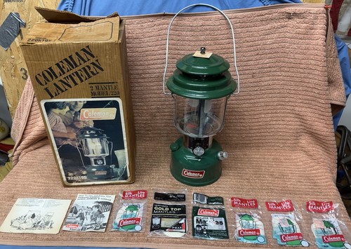Vintage 1982 coleman - 1982, 220k