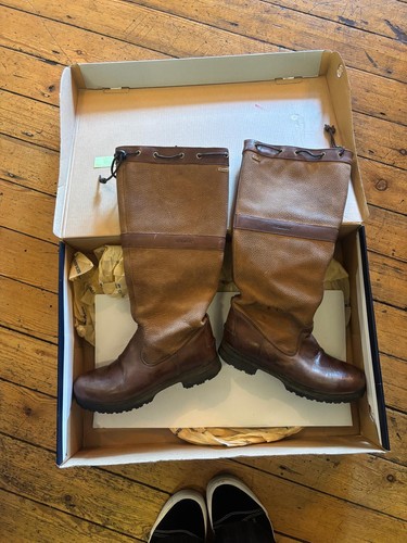 Sebago size boots - 6.5,