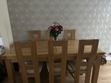 Extendable Solid Oak Table