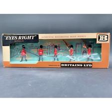 Britains "Eyes Right" -Set