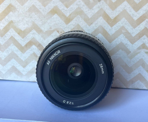 Nikon nikkor 28mm - af, d
