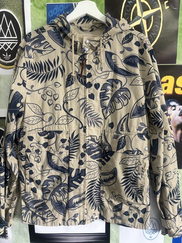 Rare pretty green coat large - pretty,