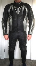 Dainese piece leathers size - 2,