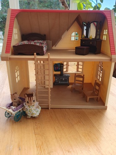 Sylvanian families cottage - families,