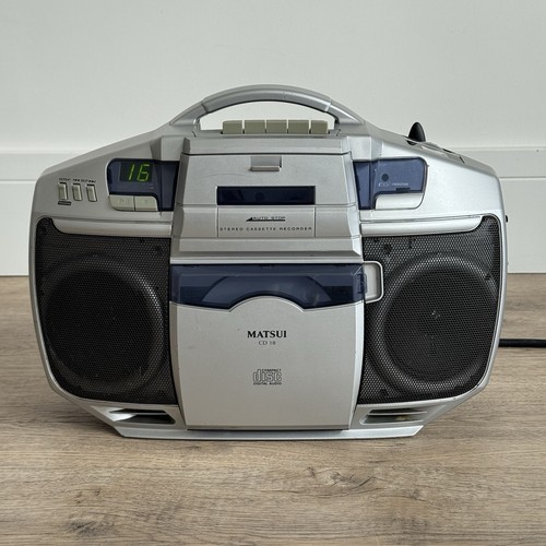 Matsui portable boombox - 18,