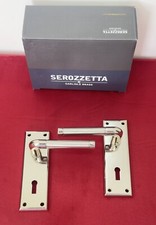 Carlisle Brass Lever Lock Door