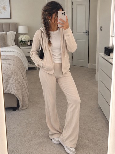 Size nude tracksuit set - 8-10,