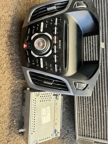Genuine ford focus - focus, sony