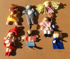 Fiesta Crafts 7 Finger Puppets