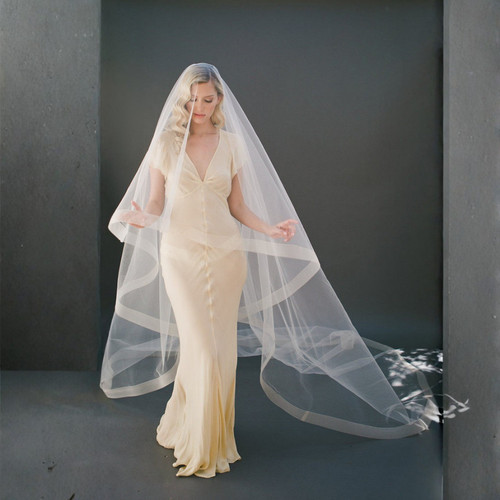 Elegant long wedding veil - wedding,