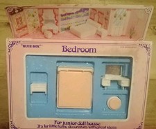 Vintage BLUE-BOX Dollhouse