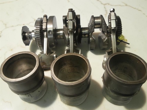 Triumph 900 crankshaft pistons - triumph,